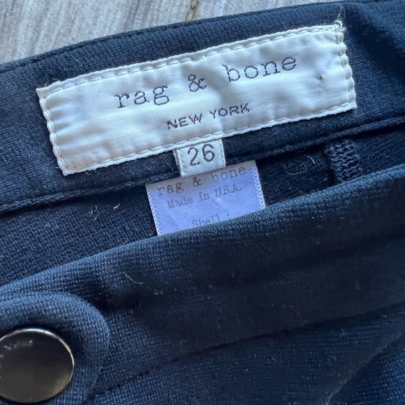 Rag & Bone rider leggings (w/ stretch) with overlap closure. Women’s size 26 - Picture 2 of 9